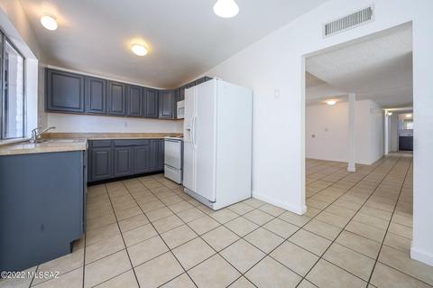 9318 E 33rd St, Tucson, AZ 85710 photo 12