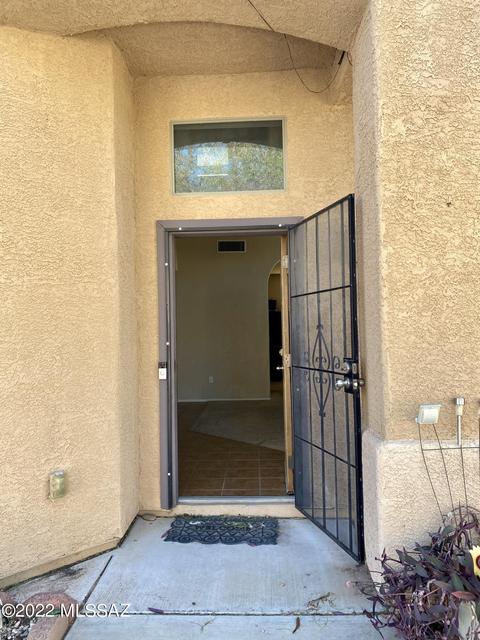 6608 E Wrigley Way, Tucson, AZ 85756 photo 2