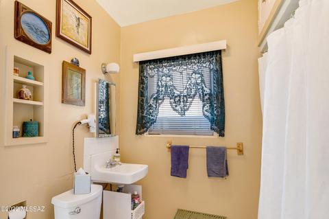 1745 E Grant Rd, Tucson, AZ 85719 photo 16
