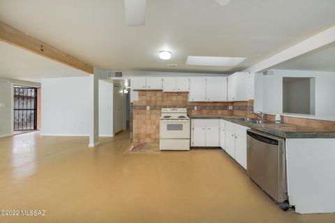 7341 E Desert Spring Dr, Tucson, AZ 85730 photo 4