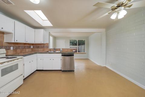 7341 E Desert Spring Dr, Tucson, AZ 85730 photo 3