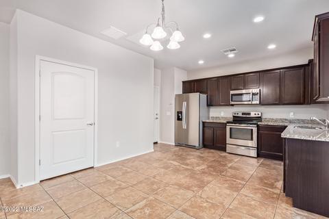 241 E Imperial Ct, Vail, AZ 85641 photo 13