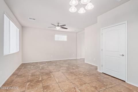 241 E Imperial Ct, Vail, AZ 85641 photo 9