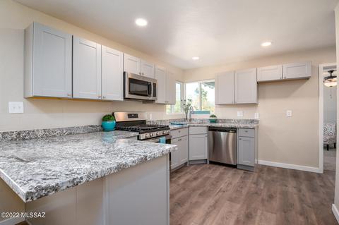 4858 E 18th St, Tucson, AZ 85711 photo 9