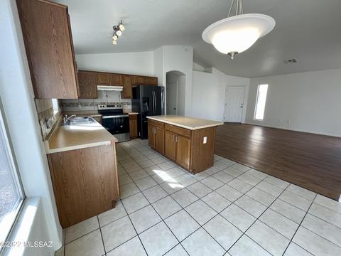 4253 E Mesquite Desert Trl, Tucson, AZ 85706 photo 7