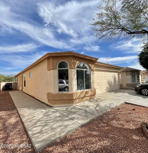 4253 E Mesquite Desert Trl, Tucson, AZ 85706 photo 2
