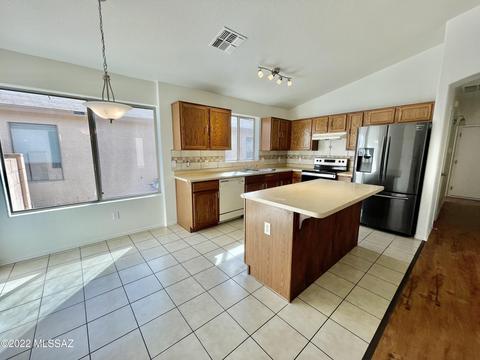 4253 E Mesquite Desert Trl, Tucson, AZ 85706 photo 6