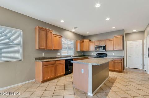 10559 E Forest Falls Ct, Tucson, AZ 85747 photo 2