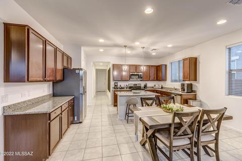 12009 E Ryscott Cir, Vail, AZ 85641 photo 4