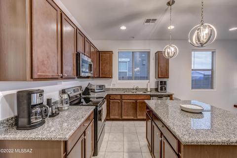 12009 E Ryscott Cir, Vail, AZ 85641 photo 3