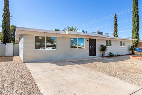 7908 E Winnepeg Dr, Tucson, AZ 85730 photo 1