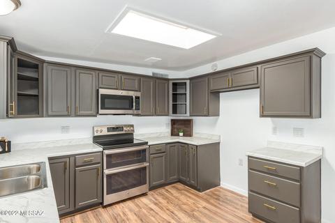 7908 E Winnepeg Dr, Tucson, AZ 85730 photo 16