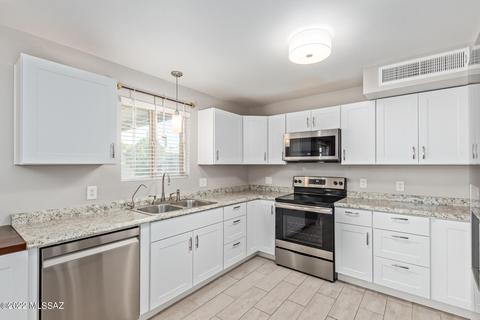 8581 E Desert Spring St, Tucson, AZ 85730 photo 10
