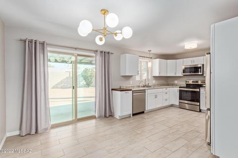 8581 E Desert Spring St, Tucson, AZ 85730 photo 7
