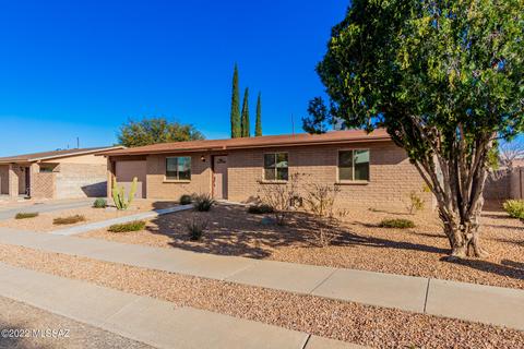 8581 E Desert Spring St, Tucson, AZ 85730 photo 2
