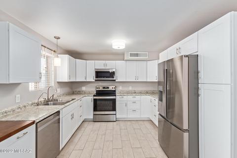 8581 E Desert Spring St, Tucson, AZ 85730 photo 9