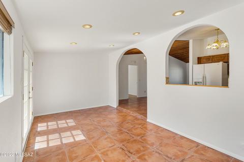 3315 W Bayleaf Dr, Tucson, AZ 85741 photo 9