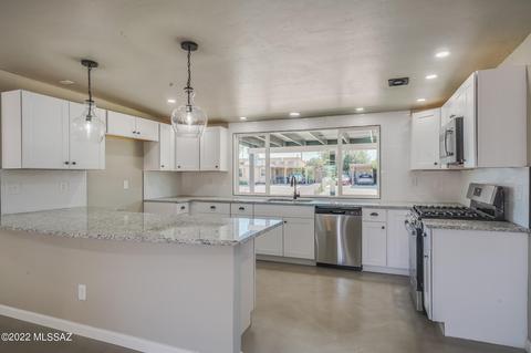 8401 E 7th St, Tucson, AZ 85710 photo 4
