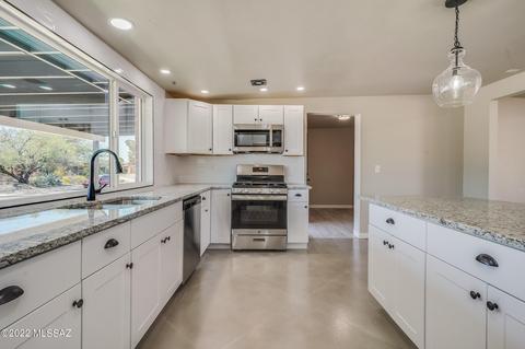 8401 E 7th St, Tucson, AZ 85710 photo 9