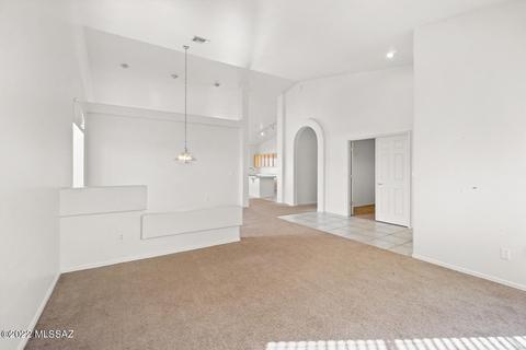 10668 E Barclay Park Loop, Tucson, AZ 85748 photo 5