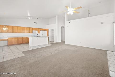10668 E Barclay Park Loop, Tucson, AZ 85748 photo 11