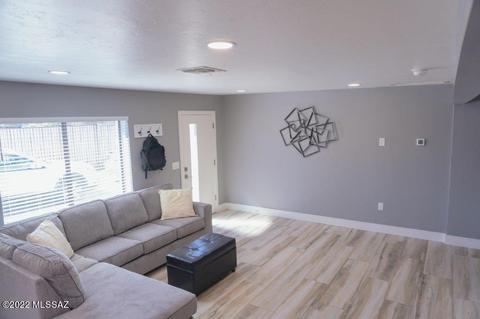 2525 E Glenn St, Tucson, AZ 85716 photo 2