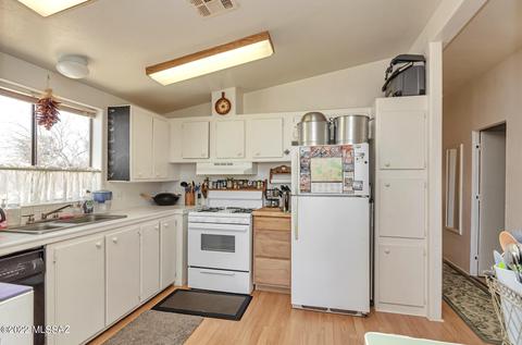 9685 S Big Thunder Dr, Vail, AZ 85641 photo 11