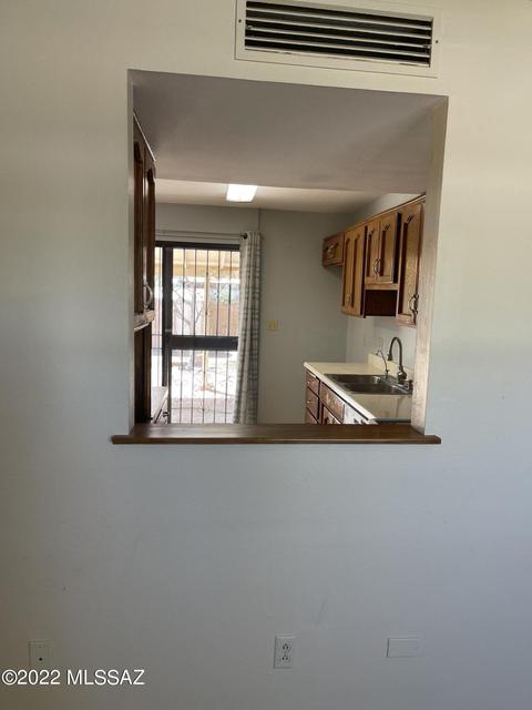 534 E Muriel Pl, Tucson, AZ 85704 photo 3