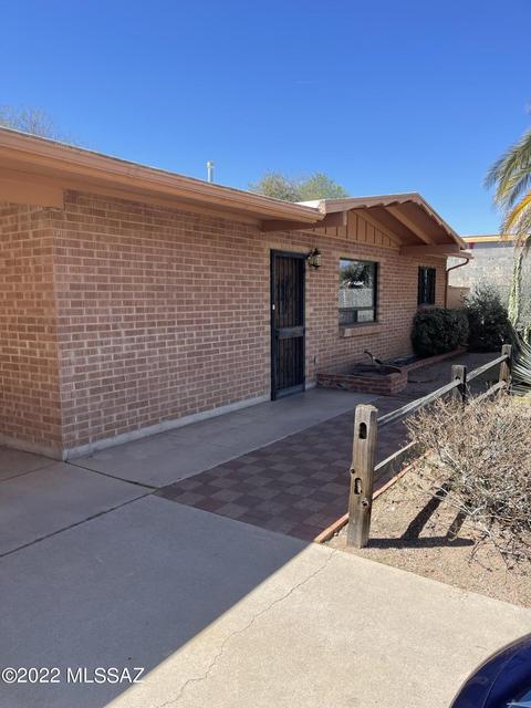 534 E Muriel Pl, Tucson, AZ 85704 photo 2