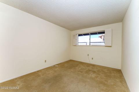 9034 E Maple Leaf Dr, Tucson, AZ 85710 photo 23