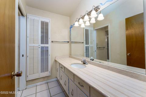 9034 E Maple Leaf Dr, Tucson, AZ 85710 photo 20