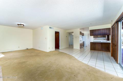 9034 E Maple Leaf Dr, Tucson, AZ 85710 photo 12