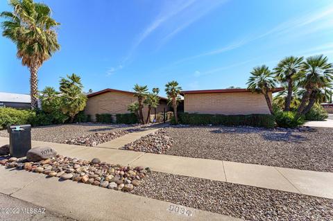 9034 E Maple Leaf Dr, Tucson, AZ 85710 photo 1