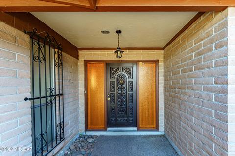 9034 E Maple Leaf Dr, Tucson, AZ 85710 photo 8