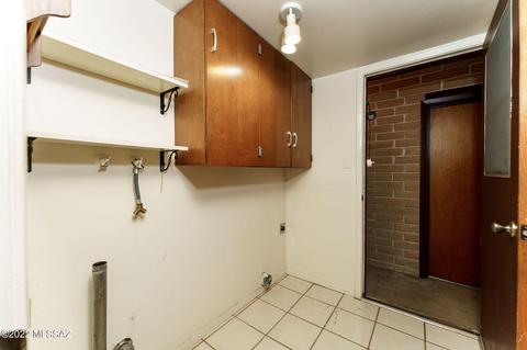 9034 E Maple Leaf Dr, Tucson, AZ 85710 photo 13