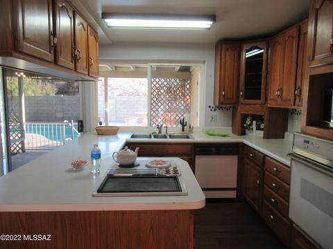 9782 E Watson Dr, Tucson, AZ 85730 photo 8
