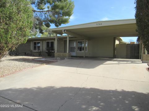 9782 E Watson Dr, Tucson, AZ 85730 photo 2