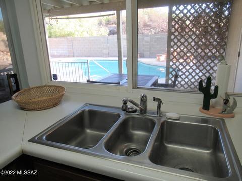 9782 E Watson Dr, Tucson, AZ 85730 photo 12