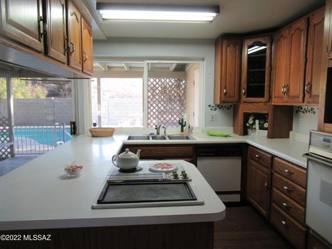 9782 E Watson Dr, Tucson, AZ 85730 photo 10
