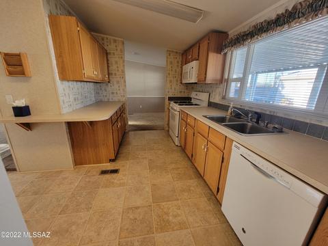 6364 E Raven Run Loop, Tucson, AZ 85756 photo 4