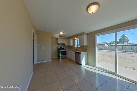 202 E Inez St, Tucson, AZ 85756 photo 5
