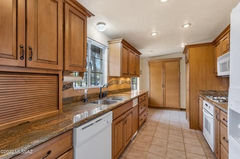6101 E 15th St, Tucson, AZ 85711 photo 6
