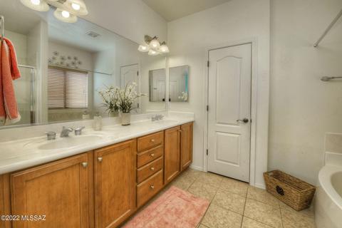 6644 E Gehrig Ln, Tucson, AZ 85756 photo 14