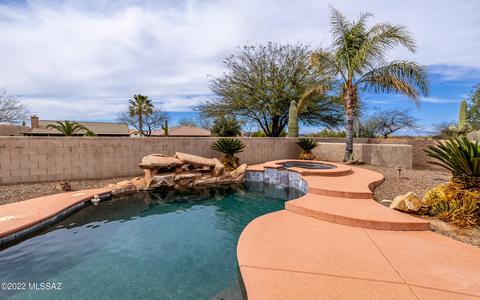 2563 E Channing Loop, Green Valley, AZ 85614 photo 1