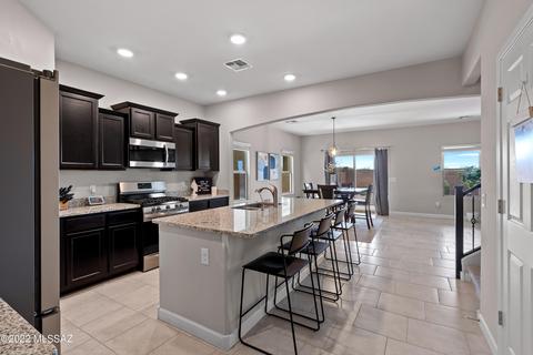 12174 E Becker Dr, Vail, AZ 85641 photo 3