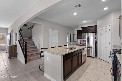 12174 E Becker Dr, Vail, AZ 85641 photo 6