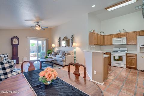 2548 E Chisel Ct, Oro Valley, AZ 85755 photo 6