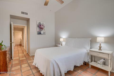 2548 E Chisel Ct, Oro Valley, AZ 85755 photo 13