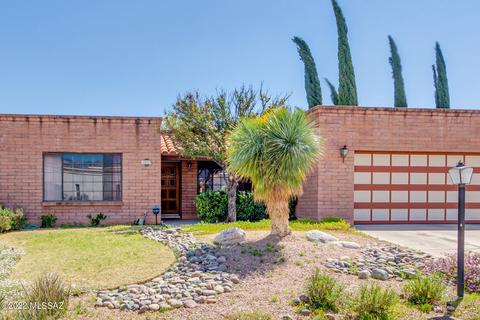 8250 E Oneida Pl, Tucson, AZ 85715 photo 2