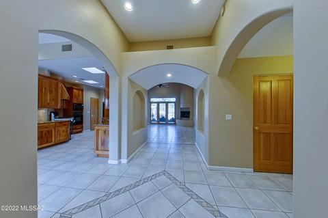 10321 E Boulderfield Dr, Tucson, AZ 85730 photo 2
